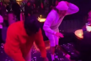 太魔性了！戈登夜店的舞蹈小时刻！